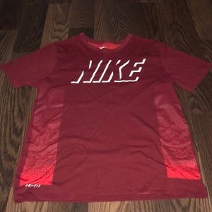 Maroon Nike T-shirt